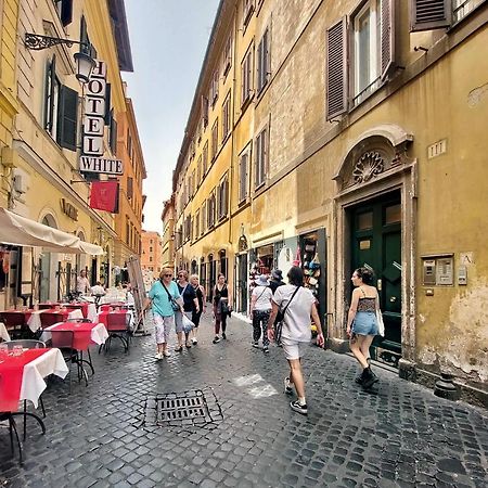 Ych-Butterfly Flat Close Trevi Fountain Apartment Rome Exterior photo